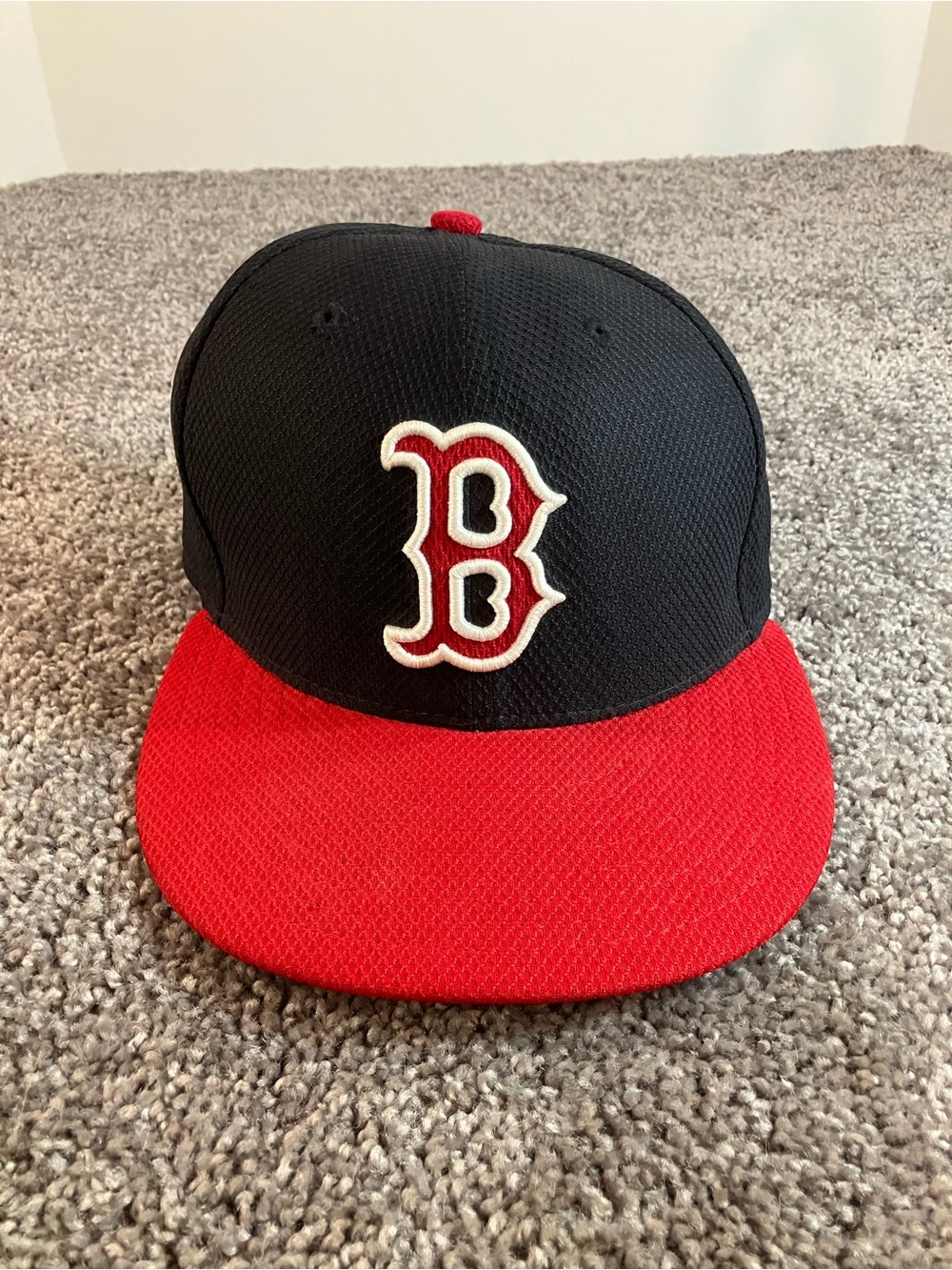 Boston Red Sox MLB New Era Hat Size 7 Baseball Cap Red Black